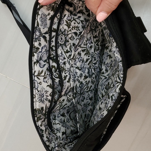 VERA BRADLEY Black ~ Zipper Closure 5-Pocket Bag with Extendable Shoulder Strap - Picture 6 of 12